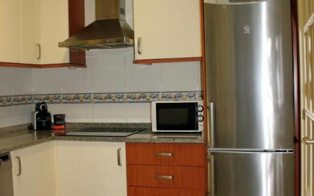 Apartamento con Terraza y Piscina, Baiona