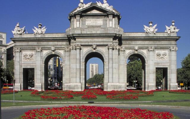 Motel One Madrid-Plaza de España