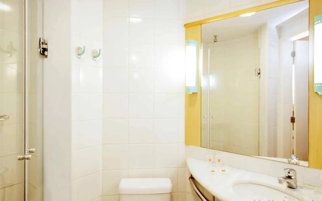 ibis Vitoria Aeroporto