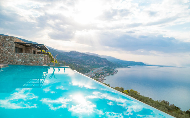 Le Grand Bleu Resort