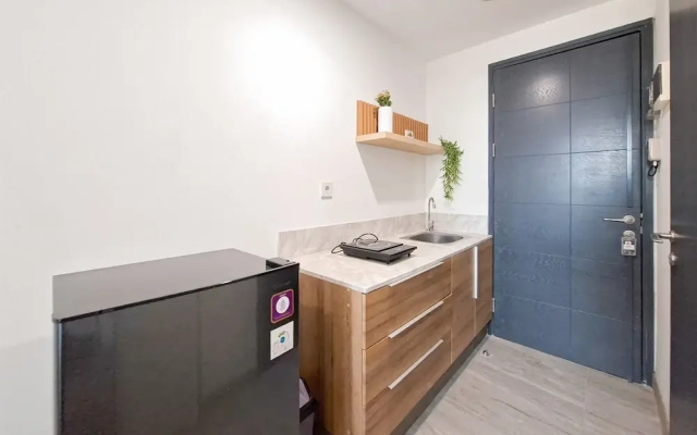 Modern Studio Near Binus Alam Sutera At Collins Boulevard Apartment