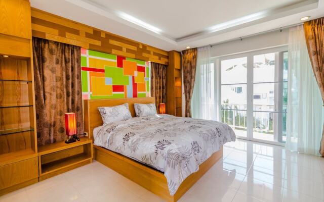 Chalong Hill Tropical Garden Homes