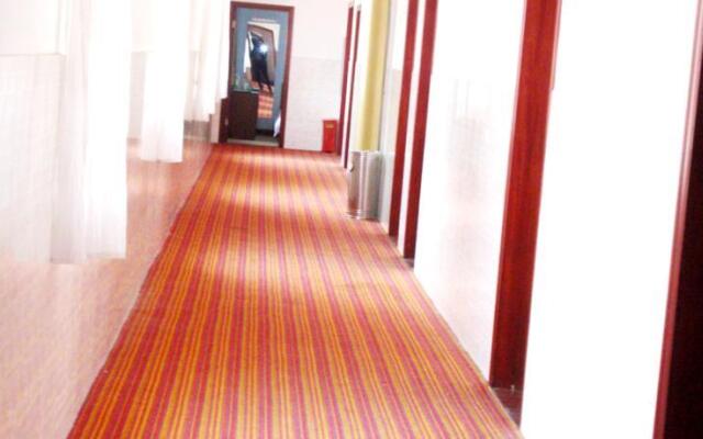 Super 8 Hotel