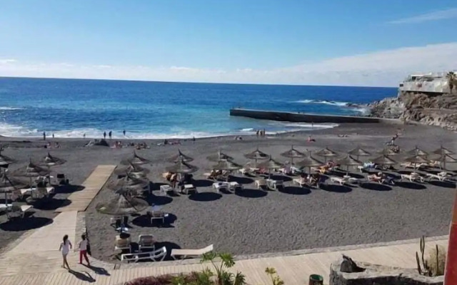 Family Apartment 3BR Communal Pool Kids Park