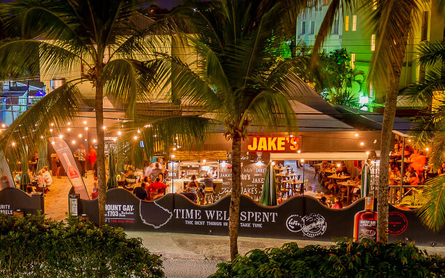 Coconut Court Beach Hotel