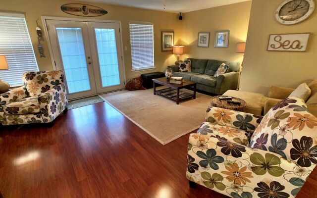 Looney Dunes - 3 Br Home