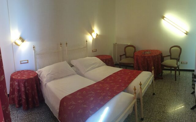 Hotel Eveline Portosole