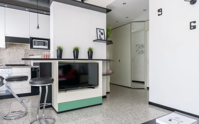 Home at Hotel - Alcuino