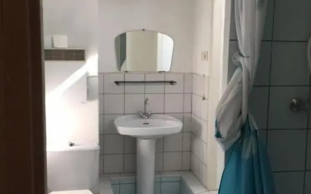 Le Château D'Estrac