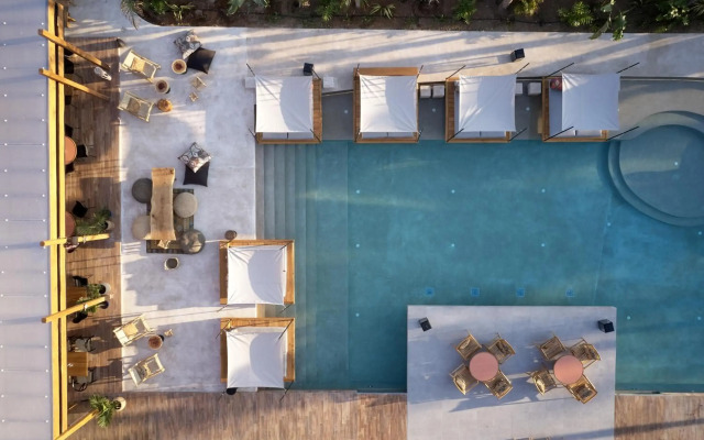 The Syntopia Hotel