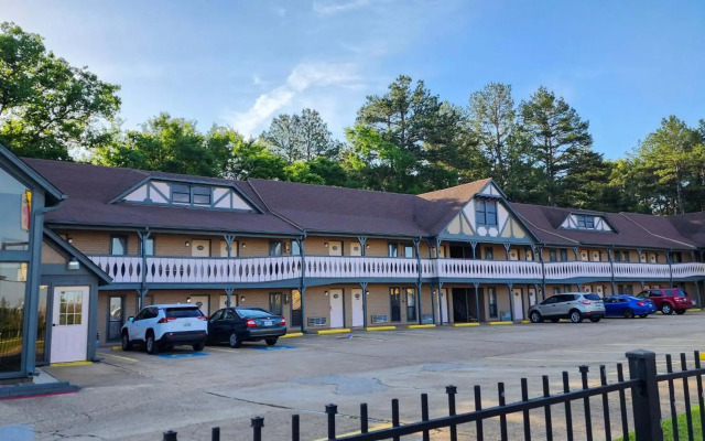 Stratford Inn Tyler