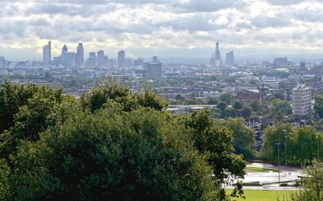 Charming 1BR apt in victorian building close to Hampstead Heath (DP3)