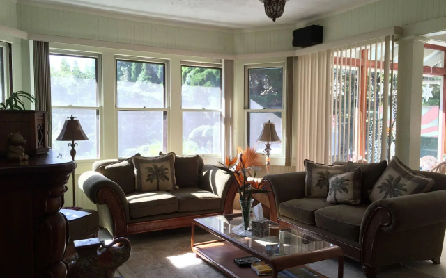 Aloha Junction Bed and Breakfast