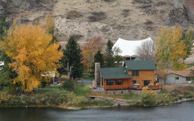 Rivers Bend Lodge