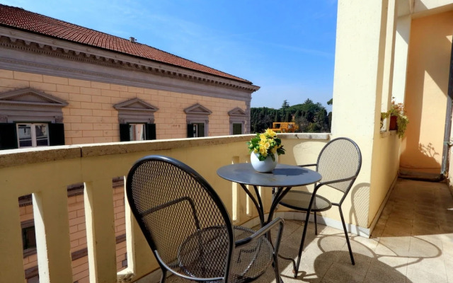 Colosseo Charme - My Extra Home