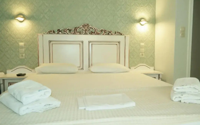 Avra Hotel