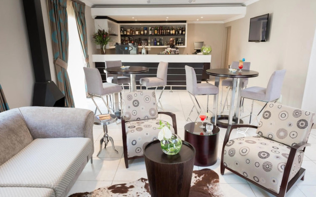 African Penguin Guesthouse & Conference