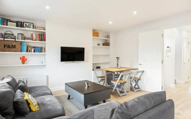 Modern And bright 1 Bedroom Apartment in Ealing