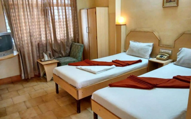 Hotel Garden City