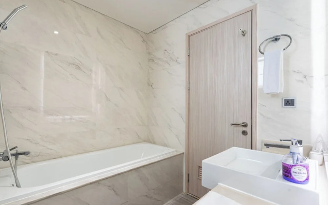 2BR Luxury in District 7