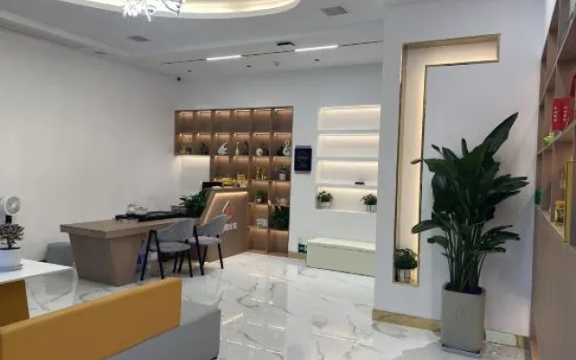 Yuepeng Joy House Inn  (Wuyuan high-speed railway station)