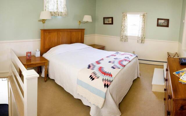 Red Clover Inn and Restaurant