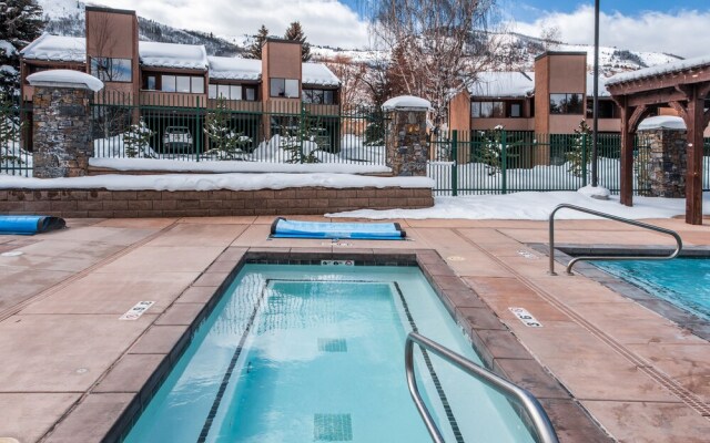 Park Avenue Condominiums