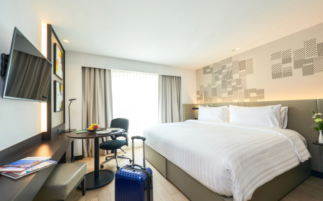 Narai Hotel (SHA Extra Plus)