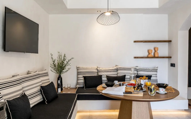 Amer Suites Fira