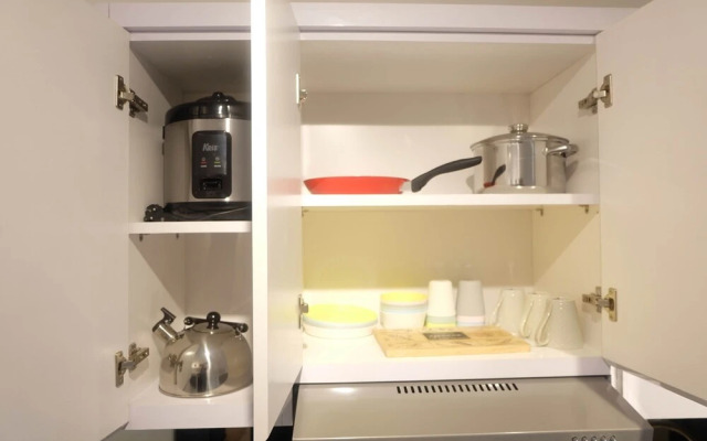 Stylish and Modern 2BR Bassura City Apartment