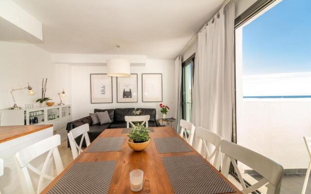 Torreblanca 4BDR Townhouse with Stunning Views