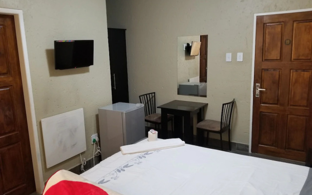 Chisam Guest Lodge