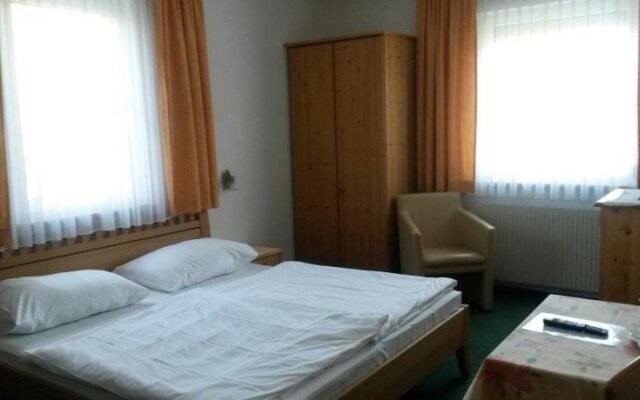 Pension Parzer Pressbaum bei Wien