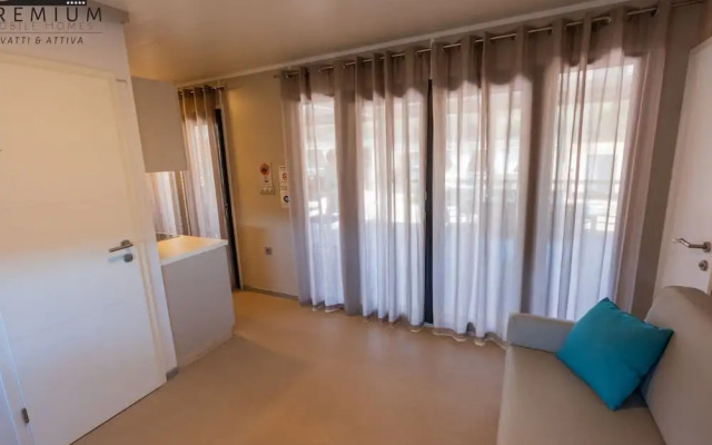 Charming Two-bedroom Mobile Homes Drage