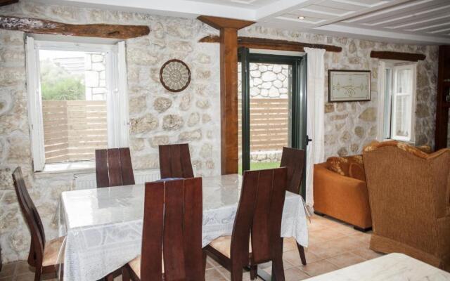Villa Damiani Superior Stay Near Beach