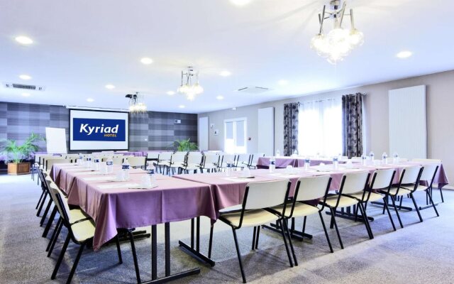 Kyriad & Kyriad Direct Auxerre Appoigny Komplex