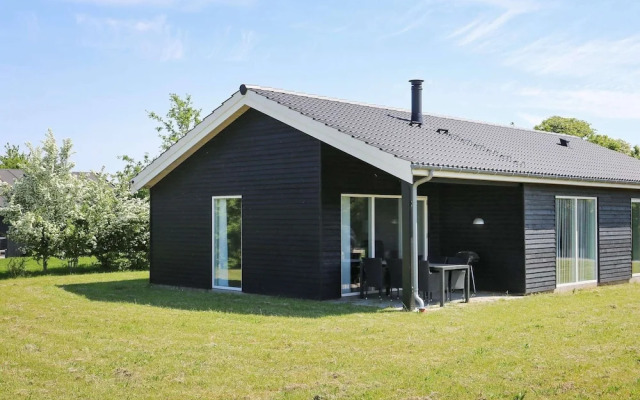 6 Person Holiday Home in Horve