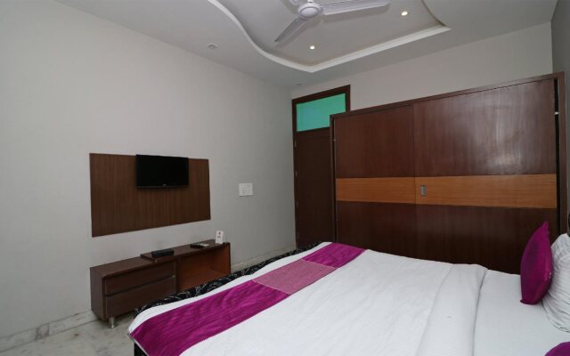 OYO 9385 Indirapuram