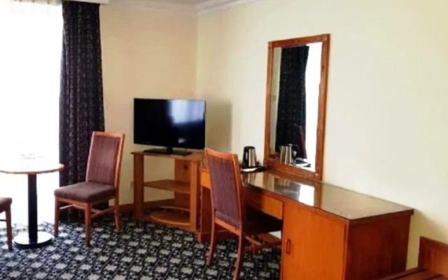 Phoenicia Tower Hotel