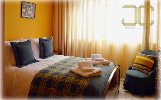 Learn Porto Apartment by JC