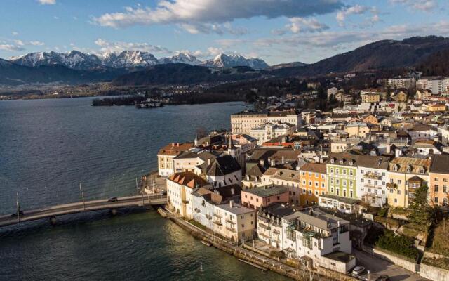 Keramikhotel Goldener Brunnen