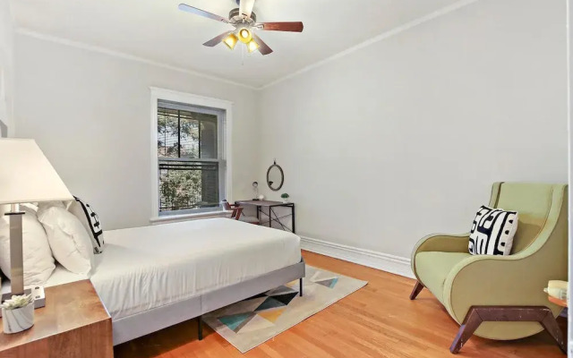 Feel at Home 2BR Apt - Buckingham 3