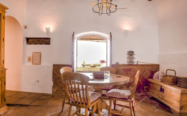 Completely Restored Beautiful 250-year-old Authentic Farm