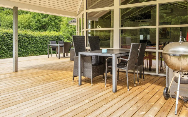 8 Person Holiday Home in Aabenraa