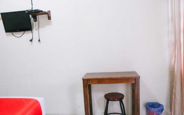 OYO Flagship 2799 Berastagi Backpacker Rooms – Guest Rooms – Berastagi