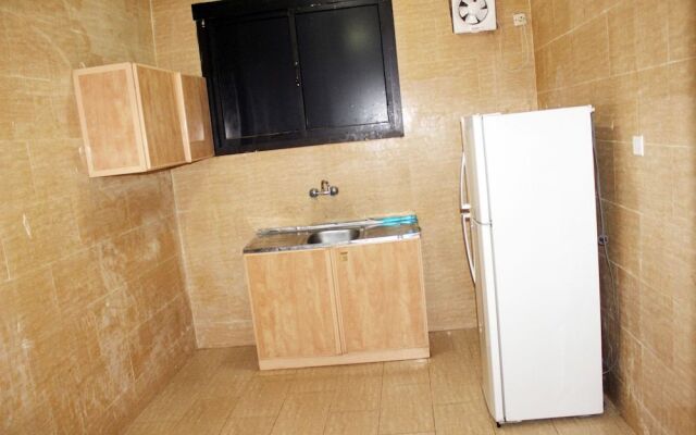 Al Eairy Furnished Apartments Qassim 2