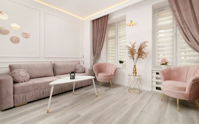 Apartment for 4 in Łódz by Renters