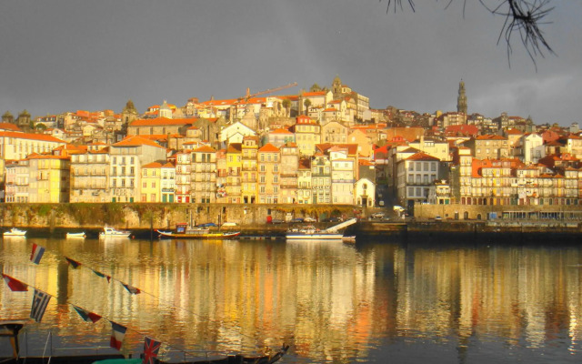 Music Relaxing Apt with bikes, terrace & parking