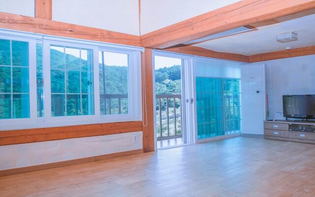 Tongyeong Ye Hyang Pension