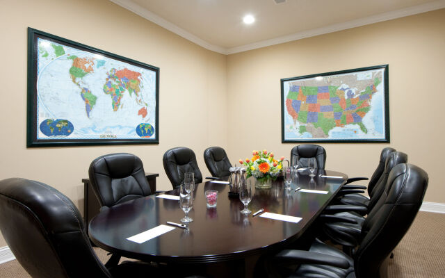 Camden on the Lake Resort & Spa